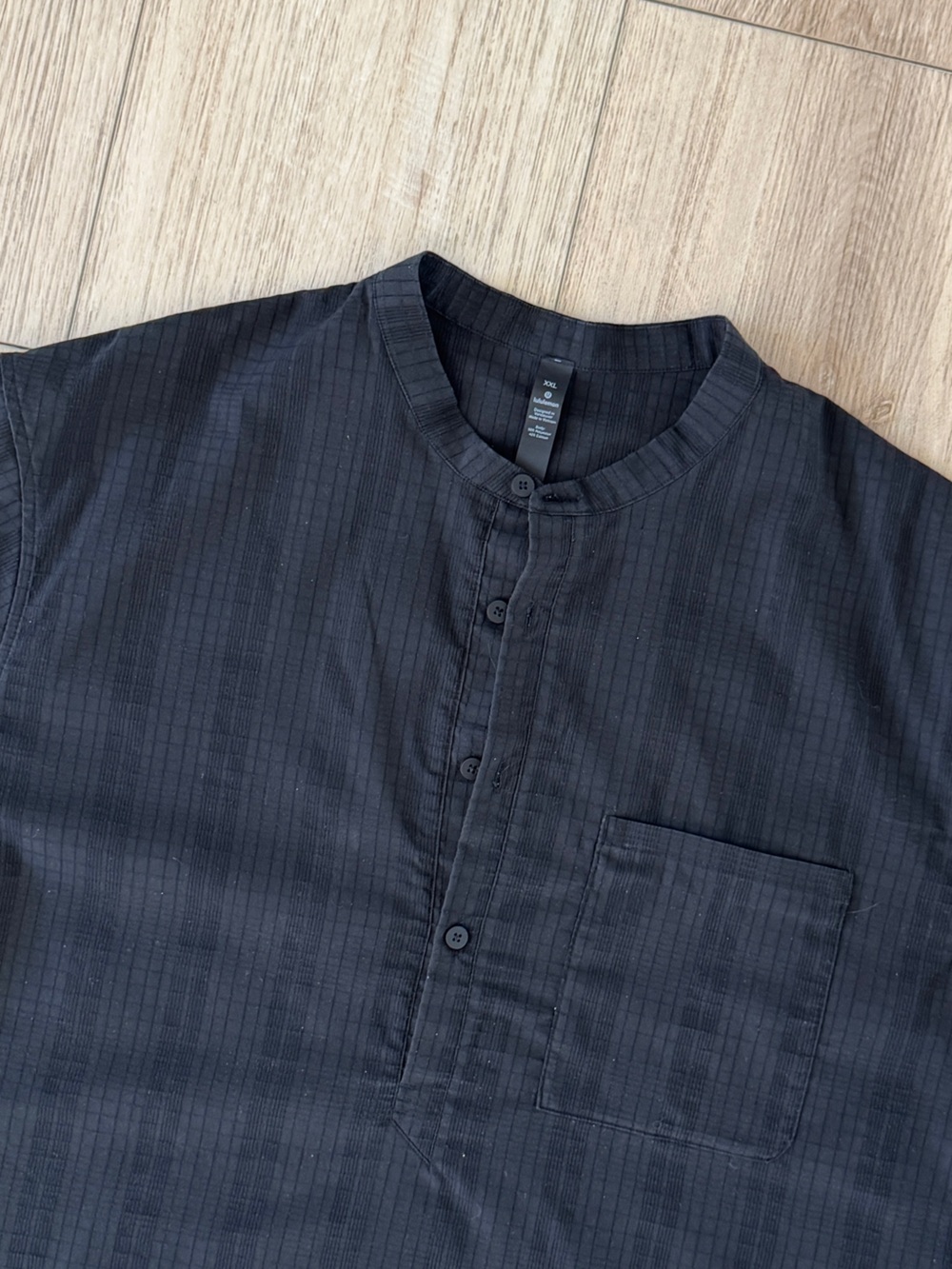 lululemon athletica Black Down to the Wire Henley